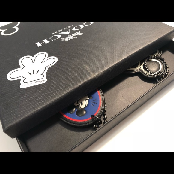 Disney X Coach NY Mickey set 4 hangtags NIB - Picture 3 of 5